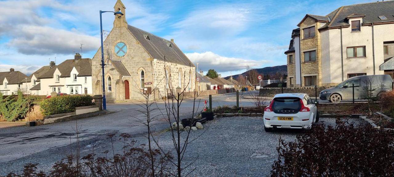 The Shelter Stone Cottage Aviemore Exterior photo