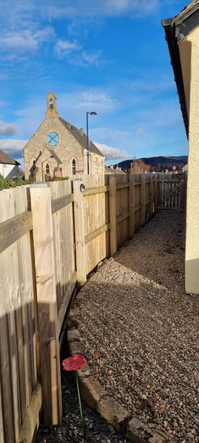 The Shelter Stone Cottage Aviemore Exterior photo